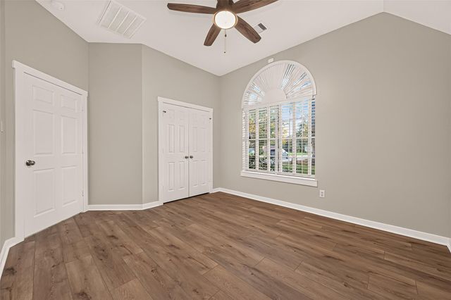 7318 Ramblewood Drive, Magnolia, TX 77354