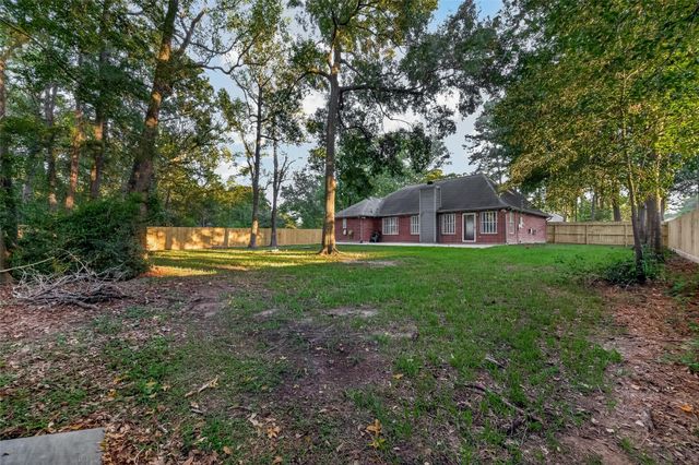 7318 Ramblewood Drive, Magnolia, TX 77354