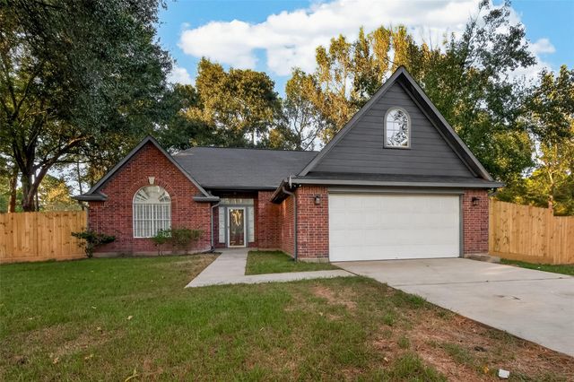 7318 Ramblewood Drive, Magnolia, TX 77354