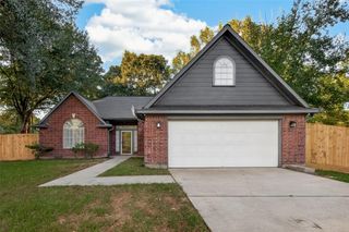 7318 Ramblewood Drive, Magnolia, TX 77354