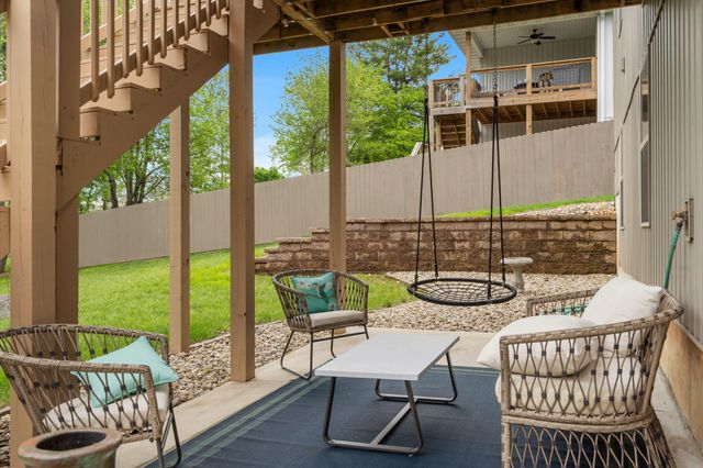 1093 E Lakota Street, Nixa, MO 65714