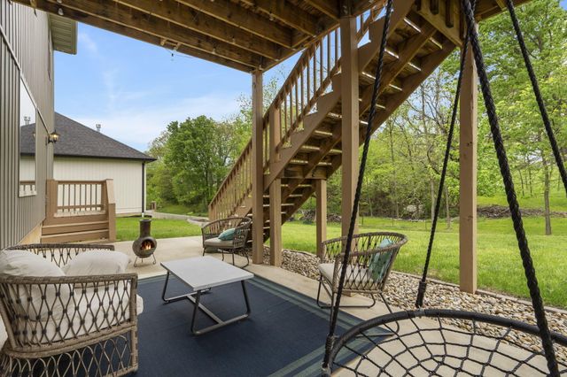 1093 E Lakota Street, Nixa, MO 65714