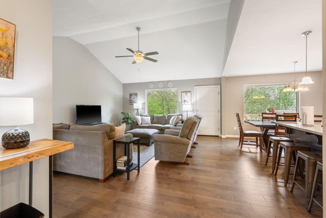 1093 E Lakota Street, Nixa, MO 65714