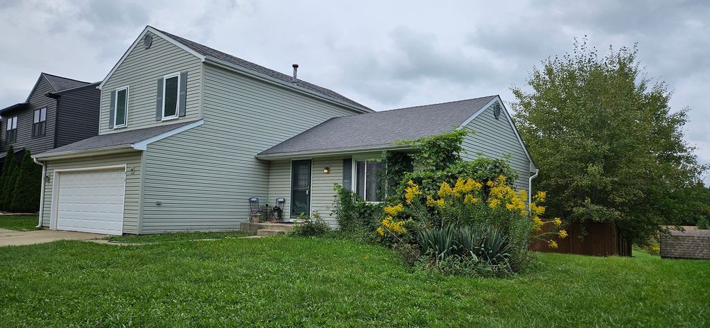 419 Kensington Drive, Streamwood, IL 60107 — photo 2