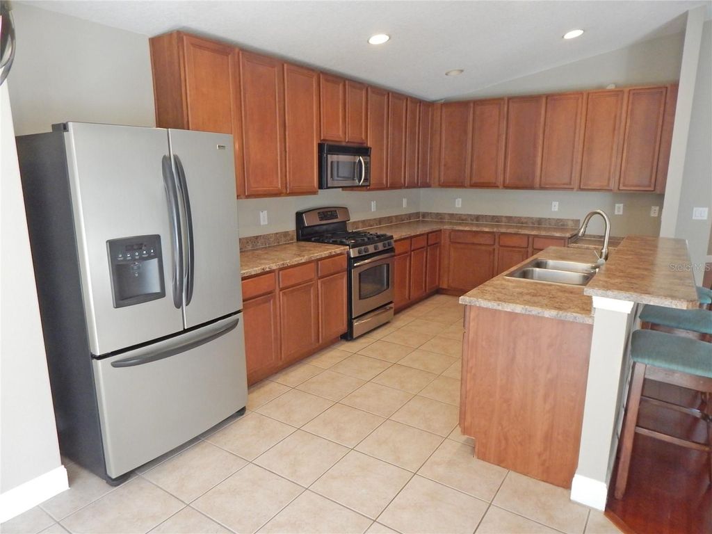 Image 11 of property listing at 6519 BRIDGECREST DRIVE, Lithia, FL 33547