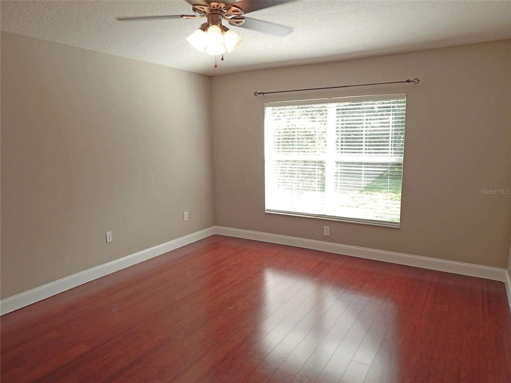 Image 16 of property listing at 6519 BRIDGECREST DRIVE, Lithia, FL 33547