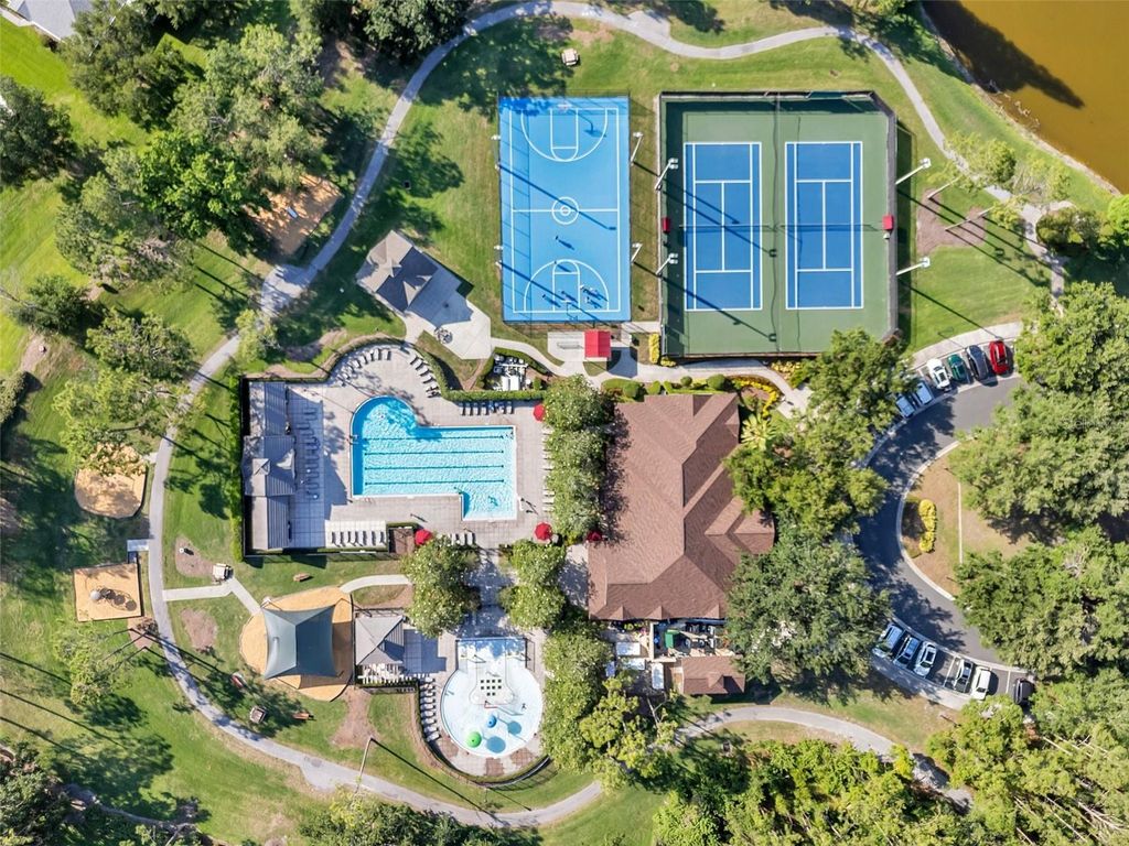 Image 36 of property listing at 6519 BRIDGECREST DRIVE, Lithia, FL 33547