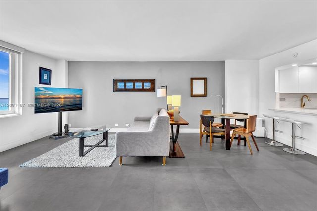 2301 E Collins Ave 1543, Miami Beach, FL 33139