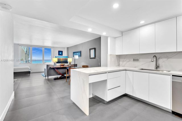 2301 E Collins Ave 1543, Miami Beach, FL 33139