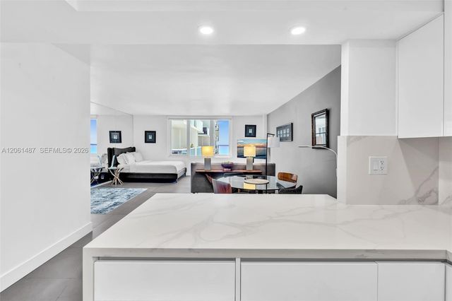 2301 E Collins Ave 1543, Miami Beach, FL 33139