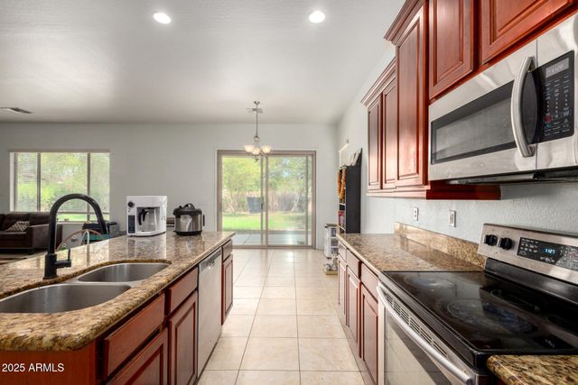 4740 E PEACH TREE Drive, Chandler, AZ 85249