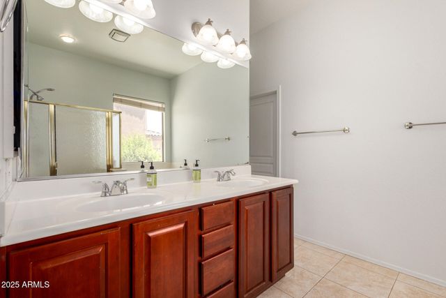 4740 E PEACH TREE Drive, Chandler, AZ 85249