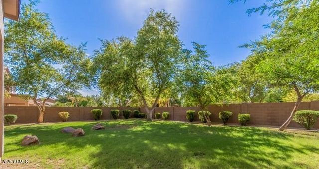 4740 E PEACH TREE Drive, Chandler, AZ 85249