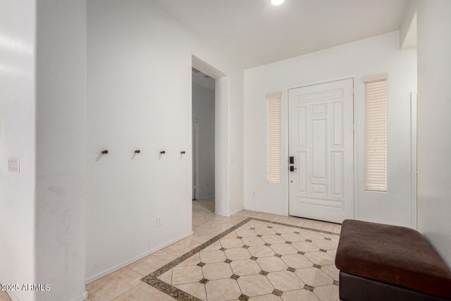 4740 E PEACH TREE Drive, Chandler, AZ 85249