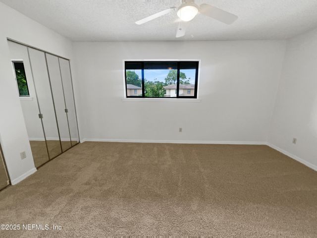 1127 ROMAINE Circle W, Jacksonville, FL 32225