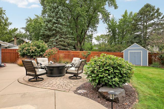 11840 Wren Street NW, Coon Rapids, MN 55433