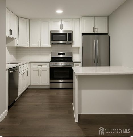 340 Bowler Court, Piscataway, NJ 08854