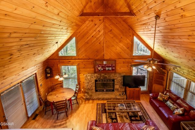 2322 Bonnie Lane, Sevierville, TN 37876