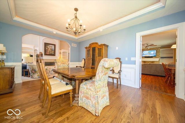 5424 Woodfield Drive N, Carmel, IN 46033