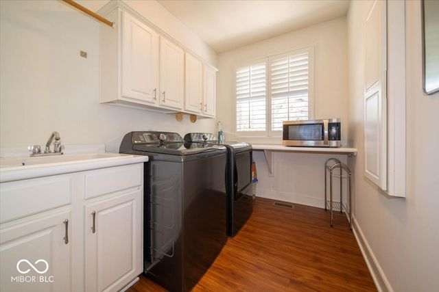5424 Woodfield Drive N, Carmel, IN 46033