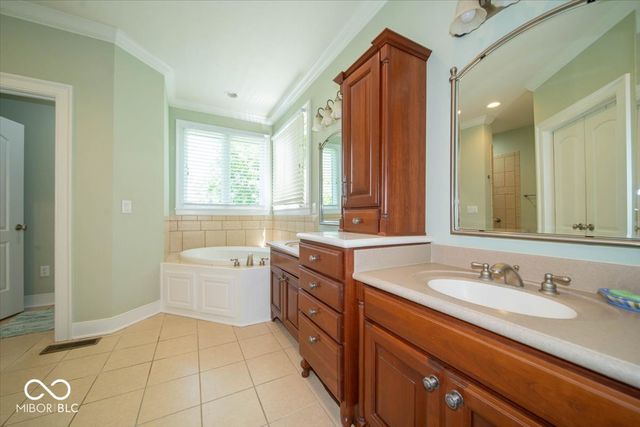 5424 Woodfield Drive N, Carmel, IN 46033