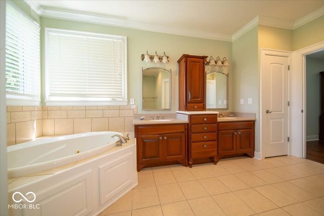 5424 Woodfield Drive N, Carmel, IN 46033