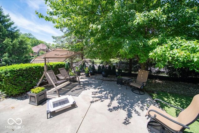 5424 Woodfield Drive N, Carmel, IN 46033