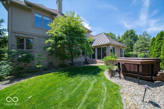 5424 Woodfield Drive N, Carmel, IN 46033