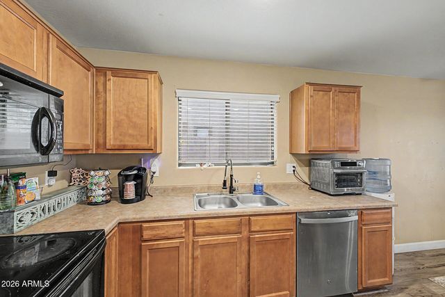 2325 E Greenlee Avenue, Apache Junction, AZ 85119