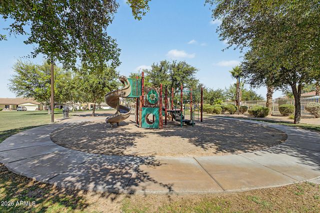2325 E Greenlee Avenue, Apache Junction, AZ 85119