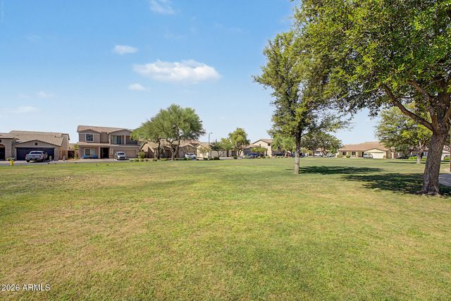 2325 E Greenlee Avenue, Apache Junction, AZ 85119