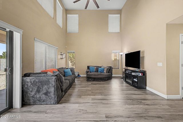 2325 E Greenlee Avenue, Apache Junction, AZ 85119