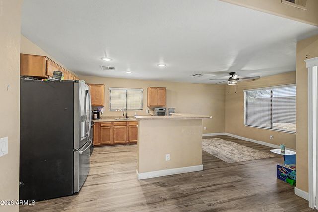 2325 E Greenlee Avenue, Apache Junction, AZ 85119
