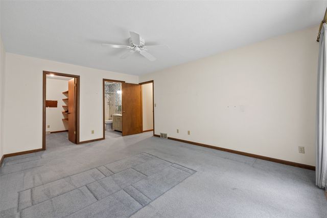 1723 Pikes Peak Ct NE, Cedar Rapids, IA 52402