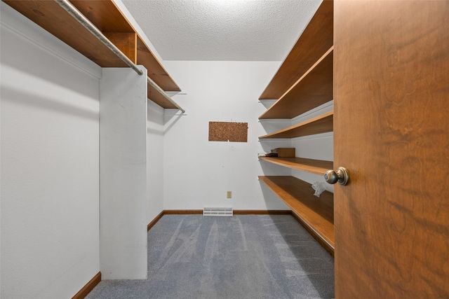 1723 Pikes Peak Ct NE, Cedar Rapids, IA 52402