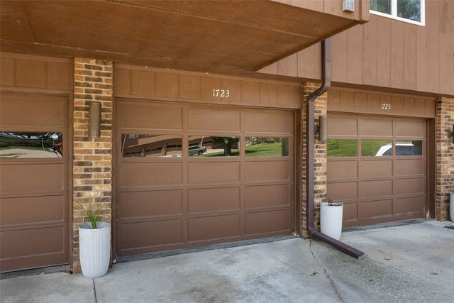 1723 Pikes Peak Ct NE, Cedar Rapids, IA 52402