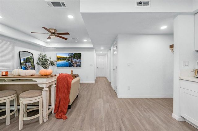 2423 E Vassar Drive, Visalia, CA 93292