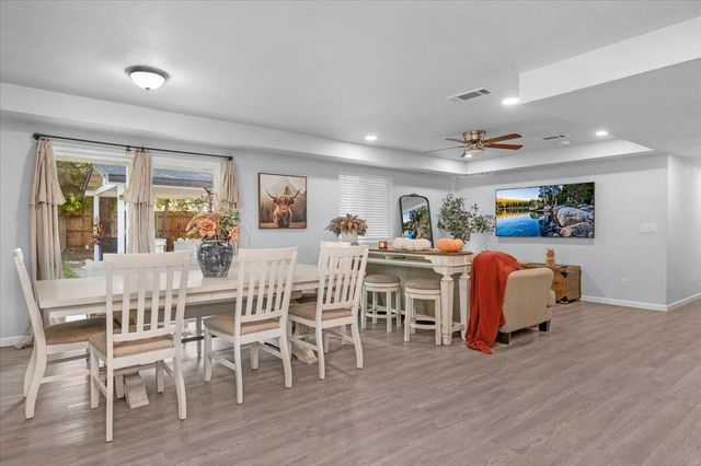 2423 E Vassar Drive, Visalia, CA 93292