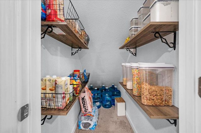 2423 E Vassar Drive, Visalia, CA 93292