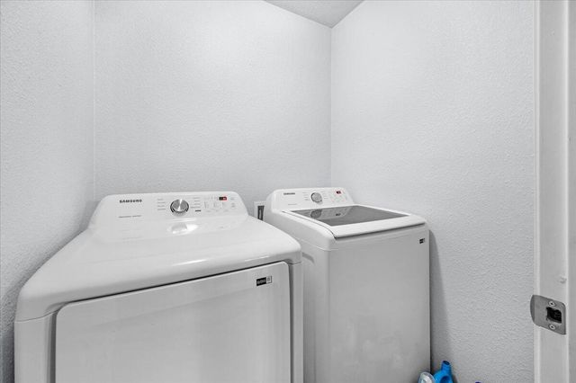 2423 E Vassar Drive, Visalia, CA 93292