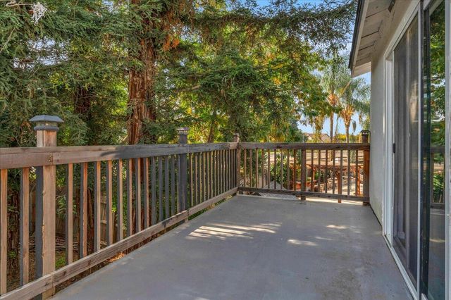 2423 E Vassar Drive, Visalia, CA 93292