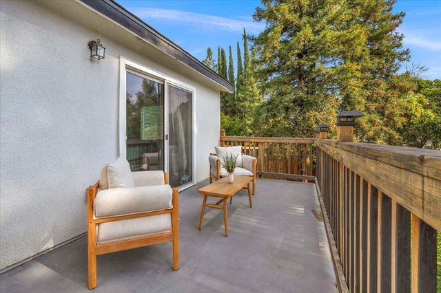 2423 E Vassar Drive, Visalia, CA 93292