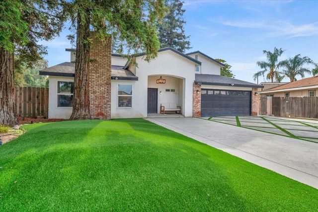 2423 E Vassar Drive, Visalia, CA 93292
