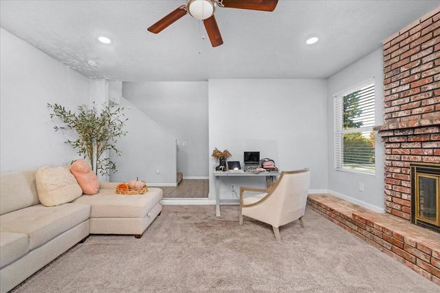 2423 E Vassar Drive, Visalia, CA 93292