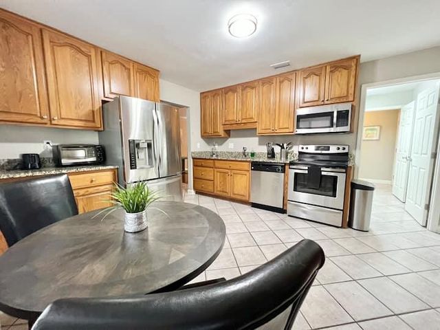 289 Honeysuckle Way, Niceville, FL 32578
