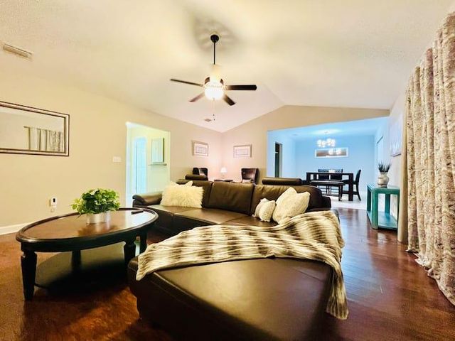 289 Honeysuckle Way, Niceville, FL 32578