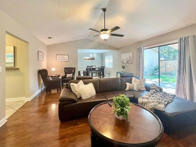 289 Honeysuckle Way, Niceville, FL 32578