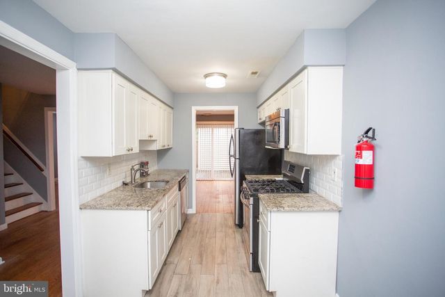 5 REGENT CT, Medford, NJ 08055