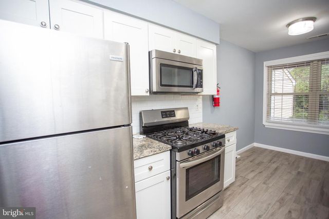 5 REGENT CT, Medford, NJ 08055