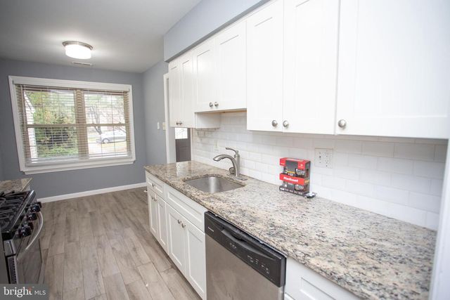 5 REGENT CT, Medford, NJ 08055